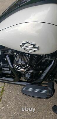 Harley CVO custom metal tank emblems Black Contrast Cut (set of 2) for touring