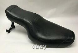 Harley Davidson Dyna Touring Seat with HD embossed logo OEM Black Nice Condition
