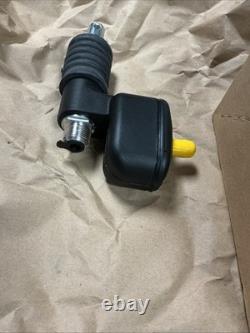 Oem Rear Brake Master Cylinder Black Harley Davidson 00-17 Softail 99-07 Touring