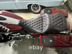 Saddlemen Roadsofa Burgundy Lattice Extended Gel Seat for 2008-24 Harley Touring